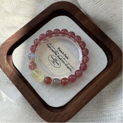 Ladies Strawberry Crystal Pixiu Beaded Bracelet, 2026 Spring, Chinese Style Animal Ornament, Travel Gift