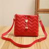 Stylish Wave Stripe Quilted Cat Pearl Pendant Decorative Simple Ladies Crossbody Bag Bag