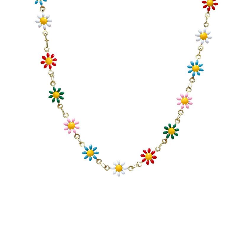 Women's Versatile Collarbone Flower Necklace