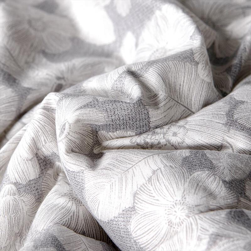 KINTHERI Four Seasons Feather Silk Quilt