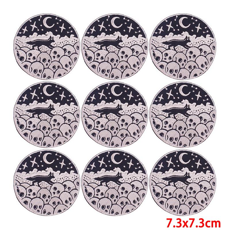 10 Pcs/lot Wholesale Embroidery Patch Iron On Patches For Clothing Patches On Clothes Jackets Decor Applique Sew Supplies
