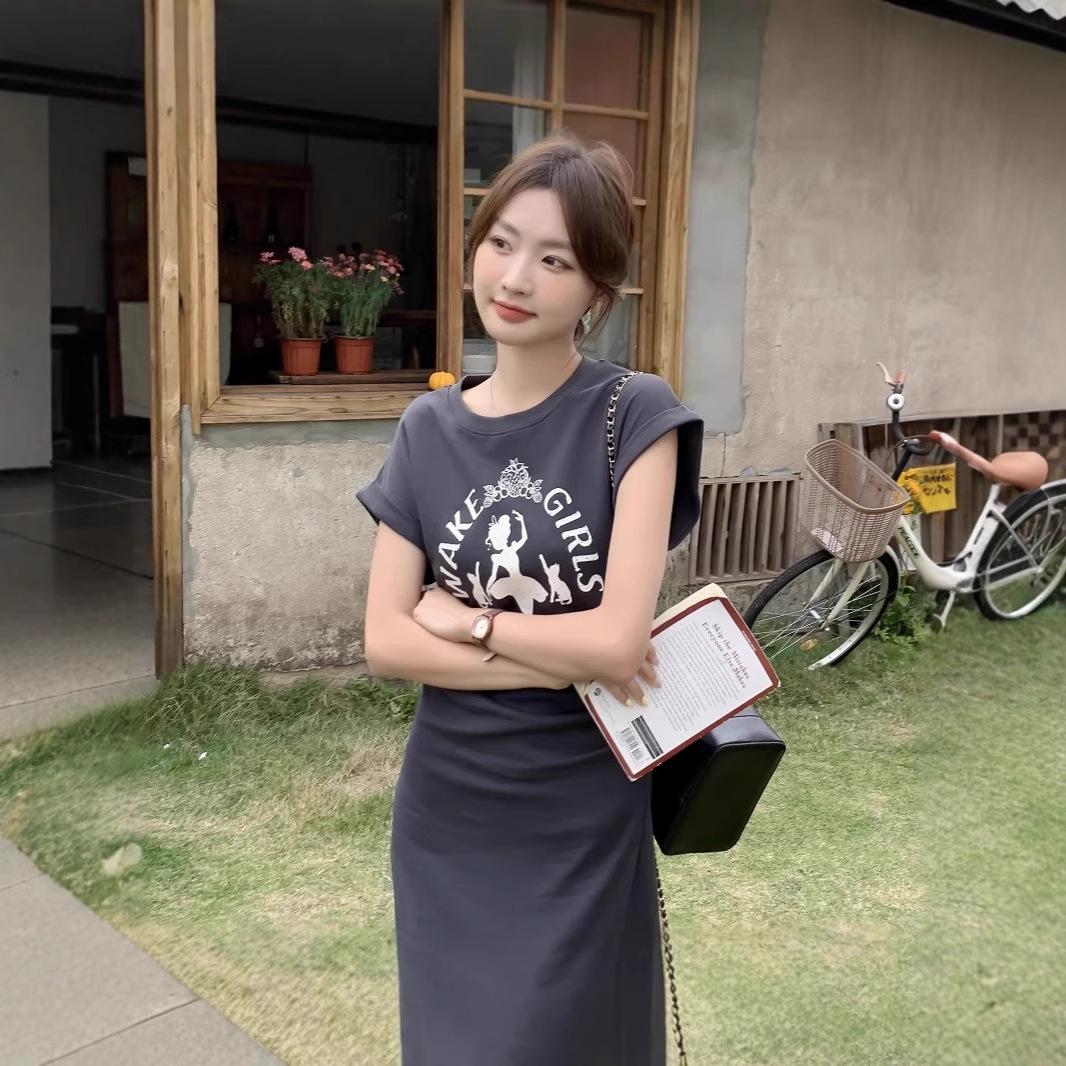 

Women s Waist-Hugging Print Bodycon Slit Dress - Short-Sleeve T-Shirt Style One Size [Recommended for up to 125 lbs]