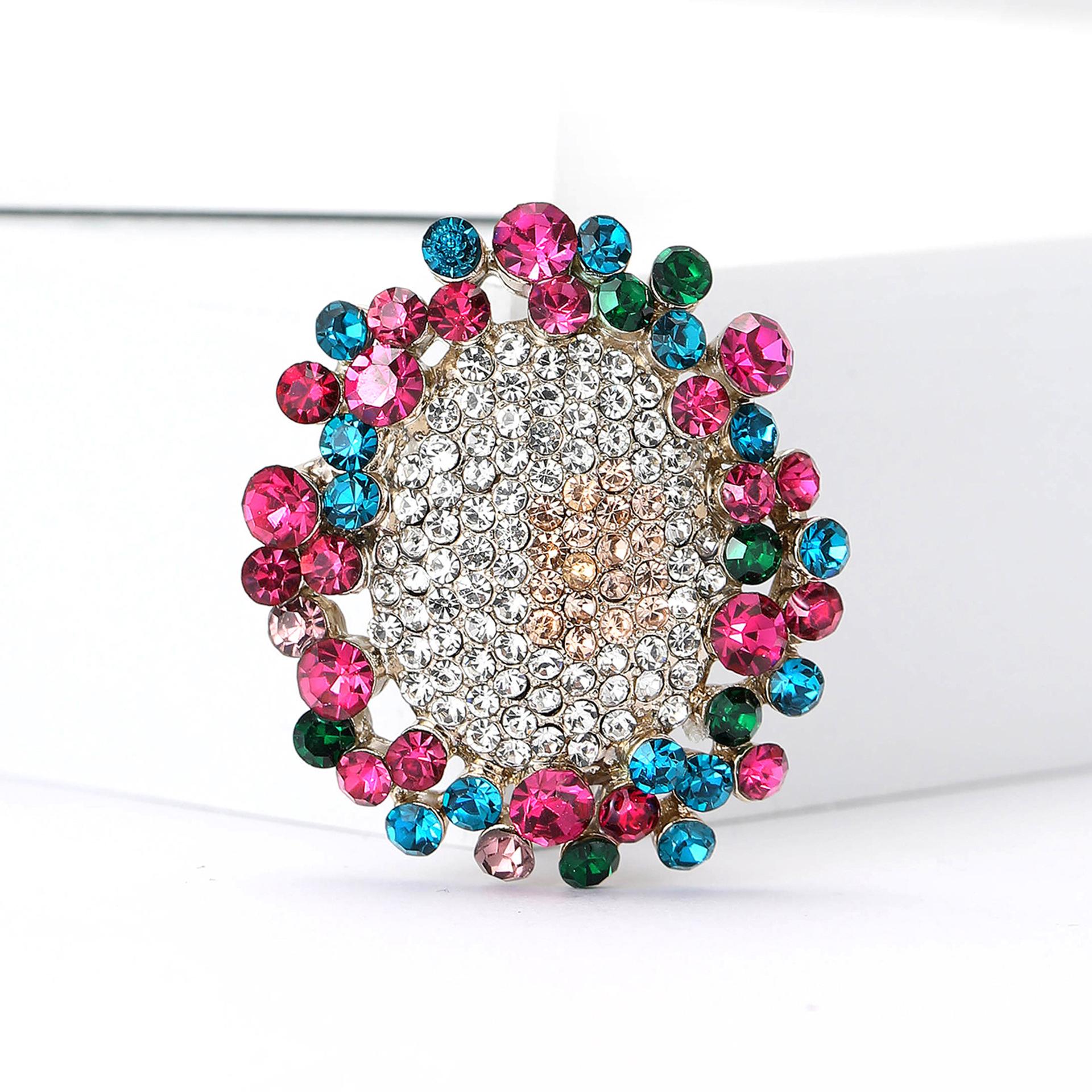 

Новое искусство ретро сплав вода бриллиант подсолнух брошь мода универсальная женская одежда грудь цветок ювелирные изделия