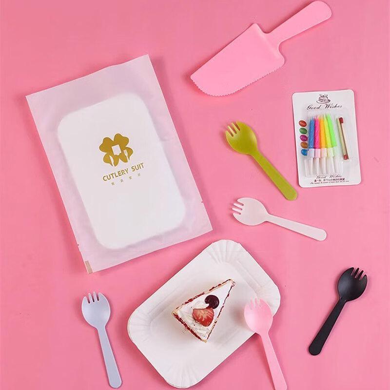 Penguin Group Disposable Cake Tableware Set