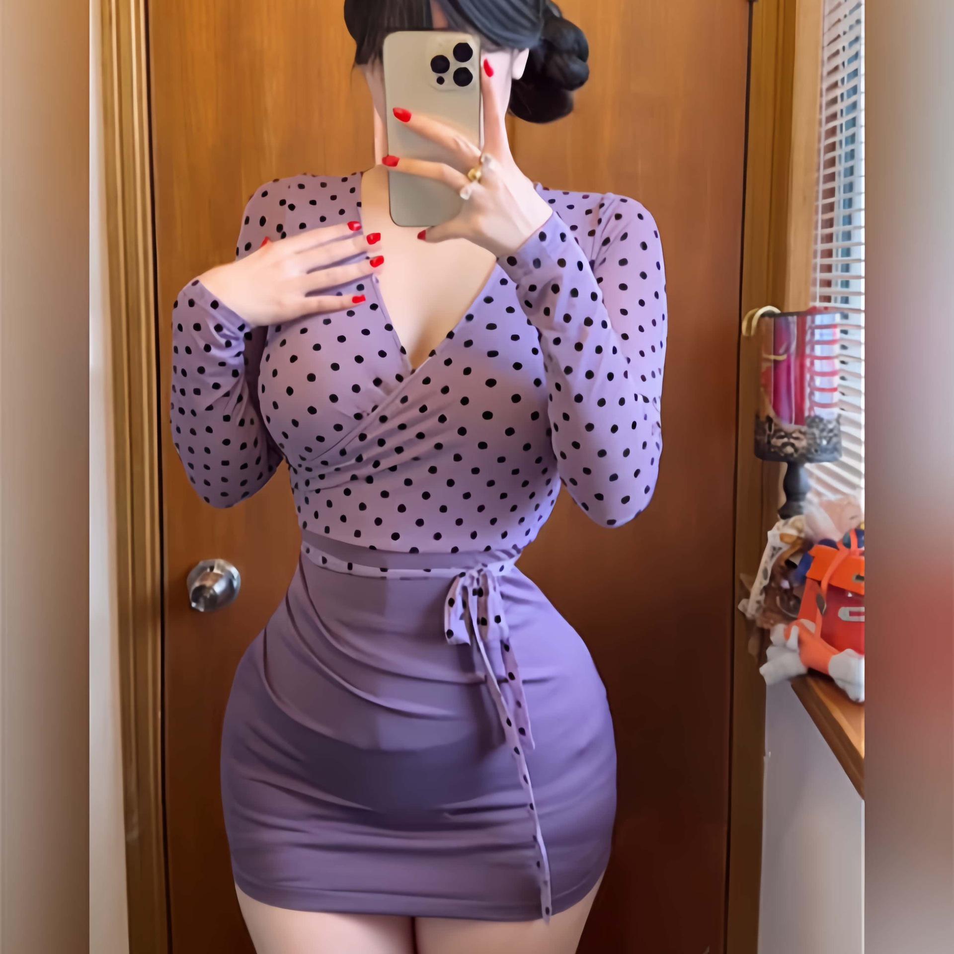 

Polka Dot Cross V-Neck Waist-Cinched Slim Dress with French Style for Women Small