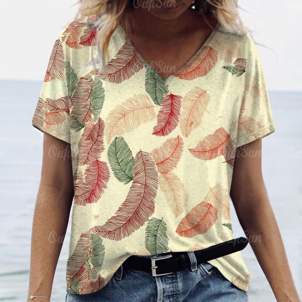 2024 New Women T-shirt Peacock Feather Print Plus Size Top Summer Women's Trend Clothing Fashion Short Sleeve Shirt V-Neck Tees