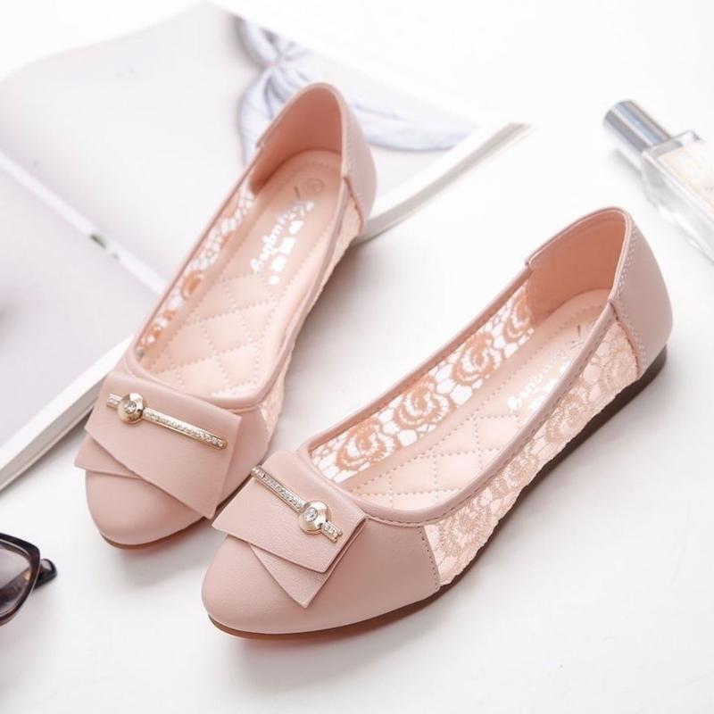 Vysoce kvalitní měkká kůže Jaro a léto Mělká ústa s kulatou hlavou Volnočasové boty Korejské All-Match Krajka Duté lodičky Dámské