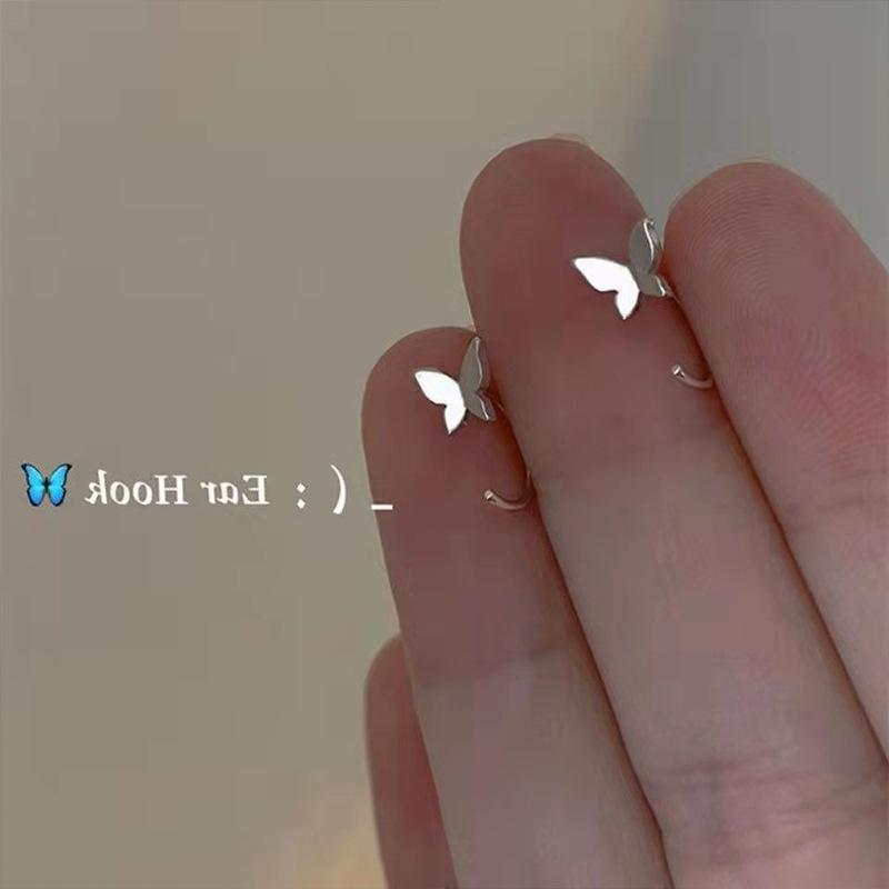 

Butterfly earrings, new ear hooks for women s years, Korean temperament, high-end sense, round face, small stud earrings, simple earrings.
