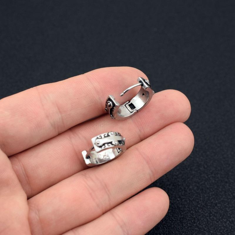 Titanium steel earrings jewelry, vintage cross ear buckle, classic neutral style punk earrings stud earrings