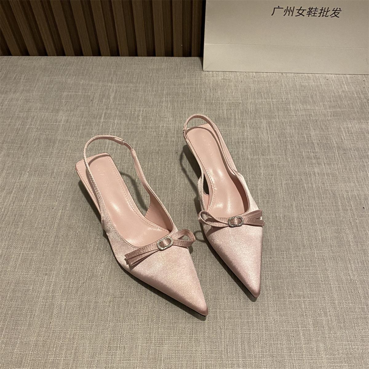 

Весна 2024 соціалітка стрази пряжка бант темперамент сумка голова сандалі жіноче взуття гострий тонкий каблук ремінець на п яті туфлі 40 рожевий