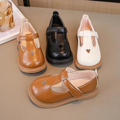 Κορίτσια – Σανδάλια και σαγιονάρες