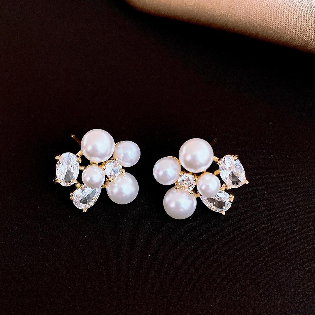 French Retro Zircon Flower Pearl Stud Earrings Light Luxury Versatile Earrings Elegant Earrings Women