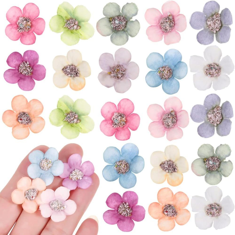 50/100 Stück Mini Gänseblümchen Künstliche Blumenköpfe Seide DIY Bilderrahmen Foto Requisiten Heimdeko Muttertag Hochzeit Dekoration