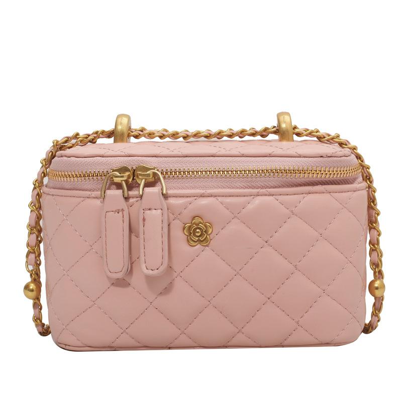 Popular Fashionable Light Luxury Small Fragrant Wind Rhombus Chain Box Bag Women Commuting Foreign Style Advanced Sense Messenger Bag