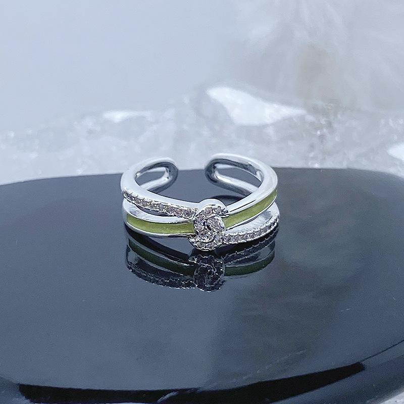 Kleiner Frischer Sommer Kühlendes Gefühl Grüner Emaille Tropfendes Öl Schmetterling Blume Öffnender Ring Nische Leichter Luxus High-End Ring