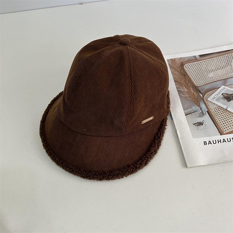 

Autumn and winter corduroy velvet warm fisherman hat children show their faces small, wear masks on both sides, wide brim peaked cap tide M（56-58cm） темно-коричневого