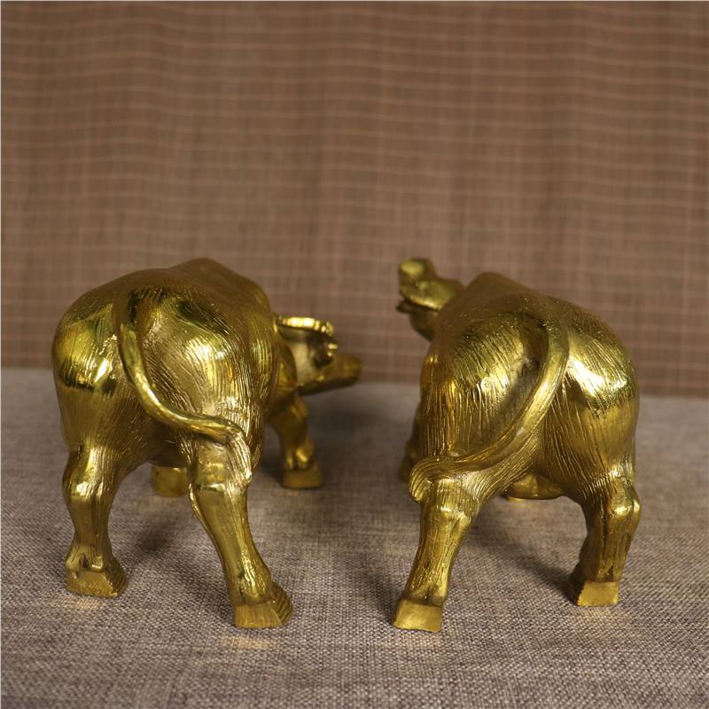 Pure copper buffalo with head up one facing down, a pair of animal desktop decorations for home, office, and livi