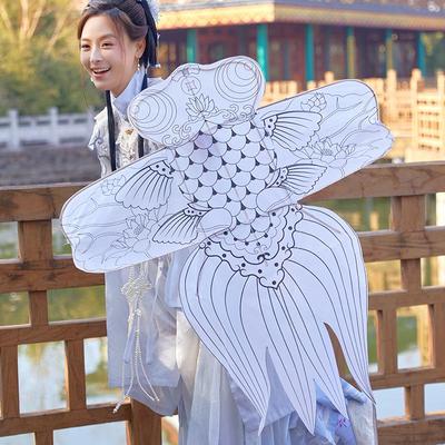 2026 Retro 3D Bamboo Goldfish Kite: Graffiti Color Paper for Parent-Child Activities