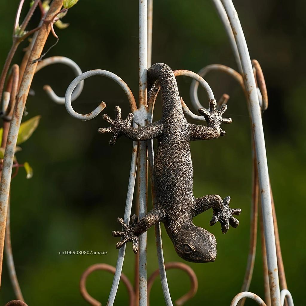 Planter Figurine, Plant Planter Gecko Hanging - Decorative Patio Art Ornament for Patio, Yard and Garden Planter Decoration