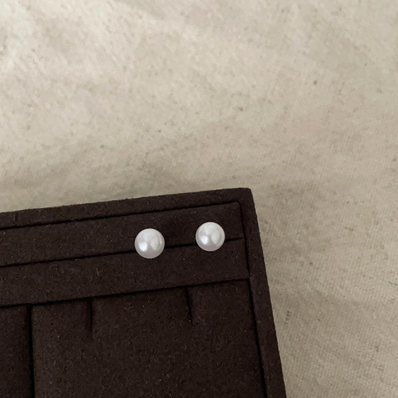 

Ежедневно ехать на работу и спать, не выбирая серьги-гвоздики с жемчугом в минималистском стиле, простые женские серьги с индивидуальным стилем и универсальным темпераментом