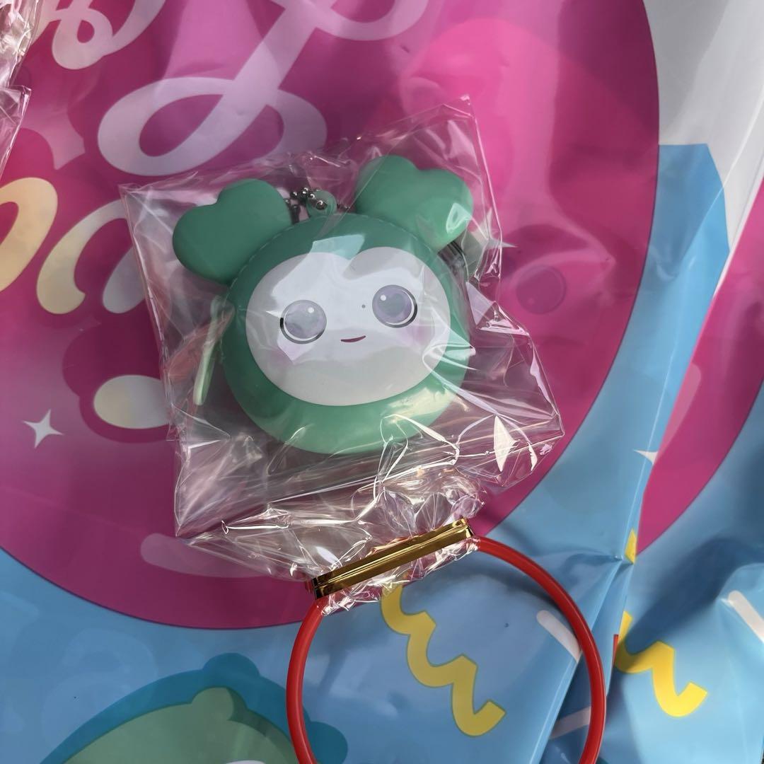 

[USED] TWICE GIGO Silicone Mini Wallet Miburee