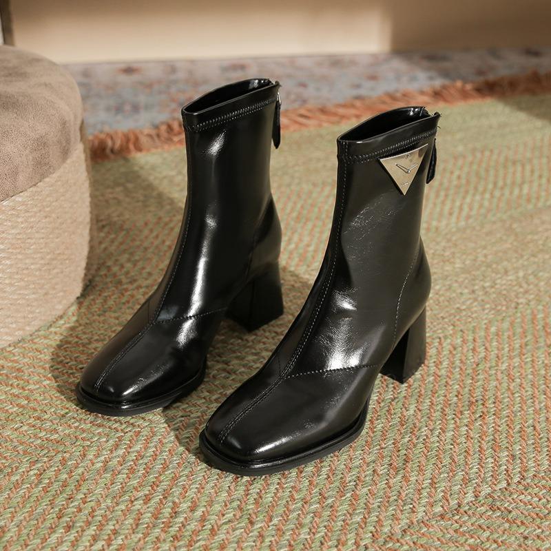 H793-2 Design Sense Cizme de piele pentru femei Linie de cusătură Vârf pătrat Toc gros Cizme pentru femei Modă Cizme Martin Tub mediu Toamnă și iarnă Nou