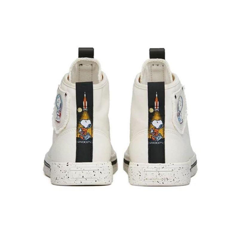 SNOOPY X Anta Women High-top Canvas Skate Shoes White Black 922138604-3