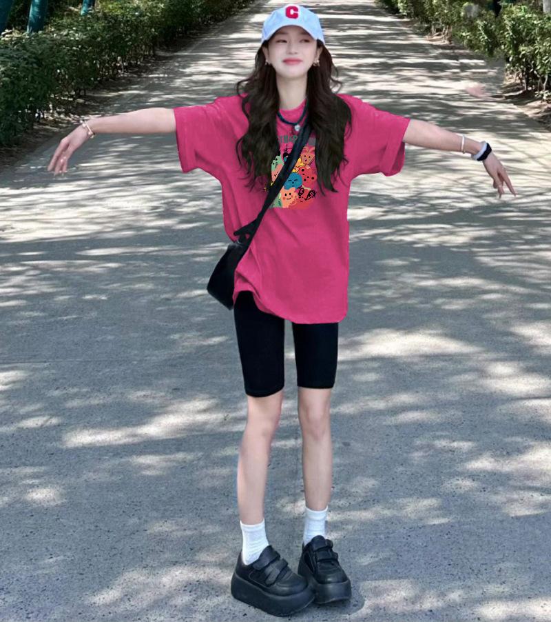 

2025 лето новый малиновый цвет средний и длинный футболка с коротким рукавом женская свободная прикрывающая ягодицы большой размер хлопок с рукавом до локтя топ S