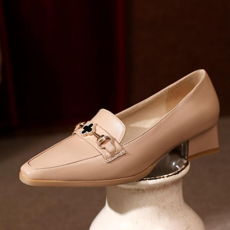 New women's fashion single shoes pointed casual black medium heel large size shoes square heel comfortable foot cover one pedal leather shoes