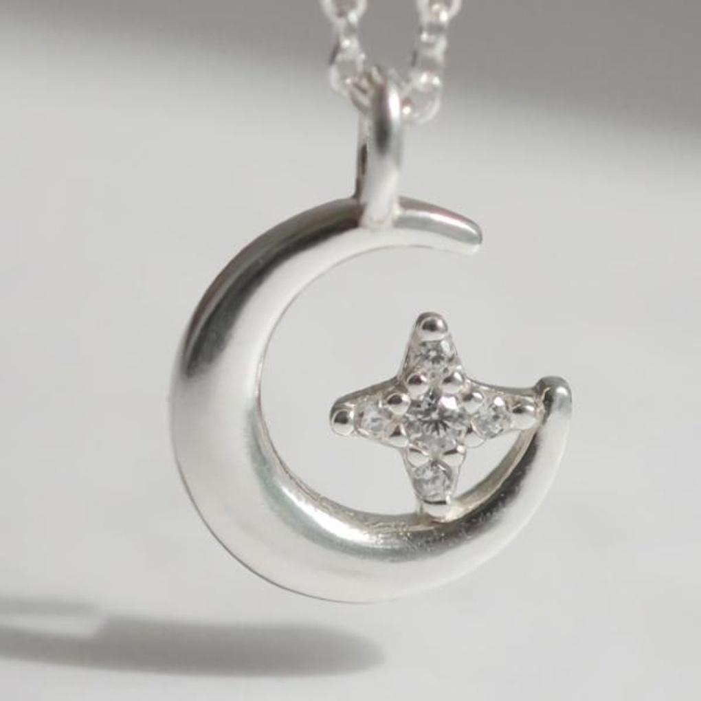 Women's Daily Accessory Sari Crescent Moon Star Necklace