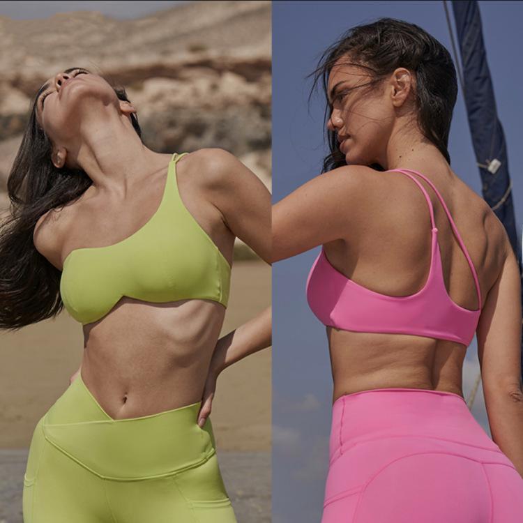 Asymmetrical Back Fitness Tops: Breathable, Comfortable Yoga Vests for Women - Perfect for Outdoor Sports and Running.