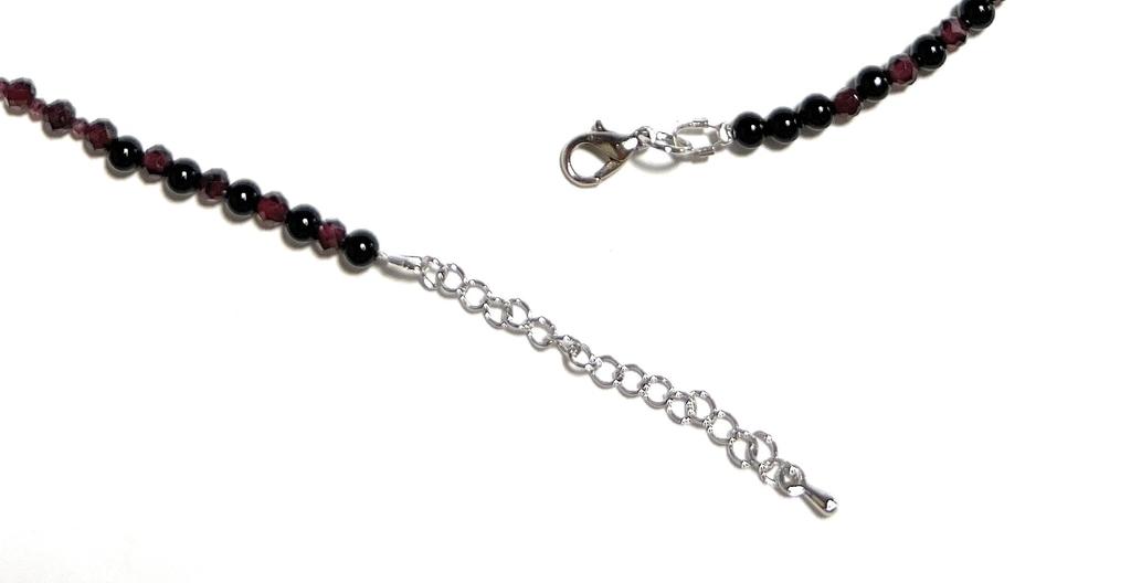 [Malline] Kurze Naturstein-Halskette - Granat, Onyx, Rainbow Aura, Rot, Schwarz - Zielerreichung, Liebe, Erfolg - Hergestellt in Japan