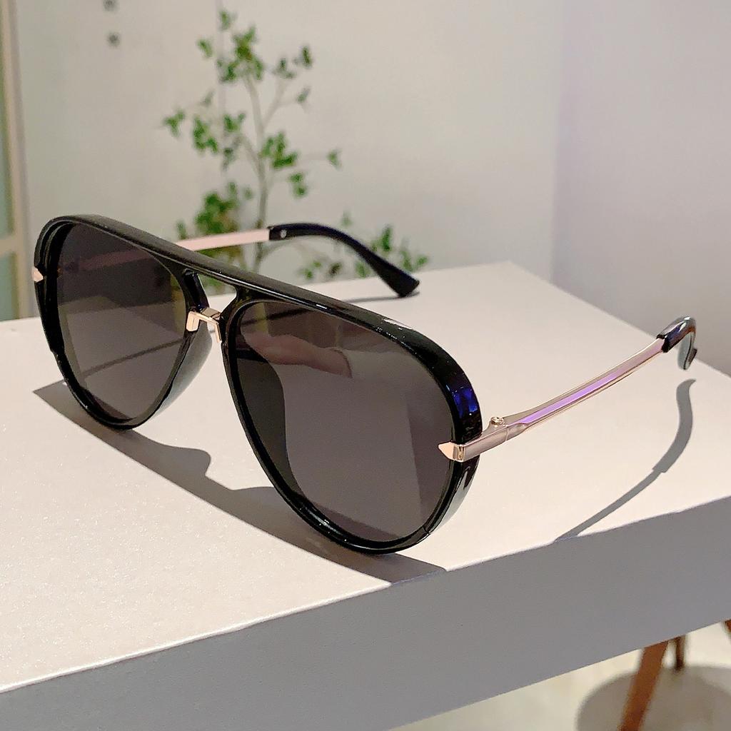 Fashion Pilot Design Shades Luxury Metal Decoration Women Sunglasses Men's Brand Sun Glasses for Travelling Hiking