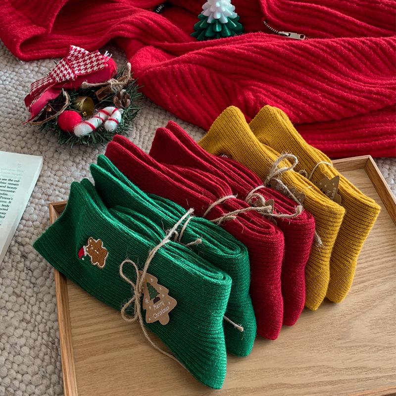 5 Pairs of New Autumn and Winter Embroidery Christmas Tube Socks