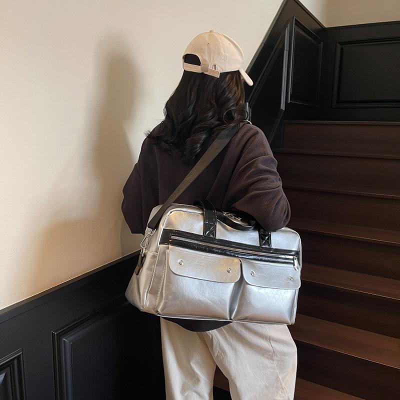 Гонконг Фэн Локомотив Двойной Карман Ручная Дорожная Сумка Четыре Сезона Большая Вместимость Деловая Поездка На Открытом Воздухе Повседневная Сумка На Плечо Через Плечо серебряный