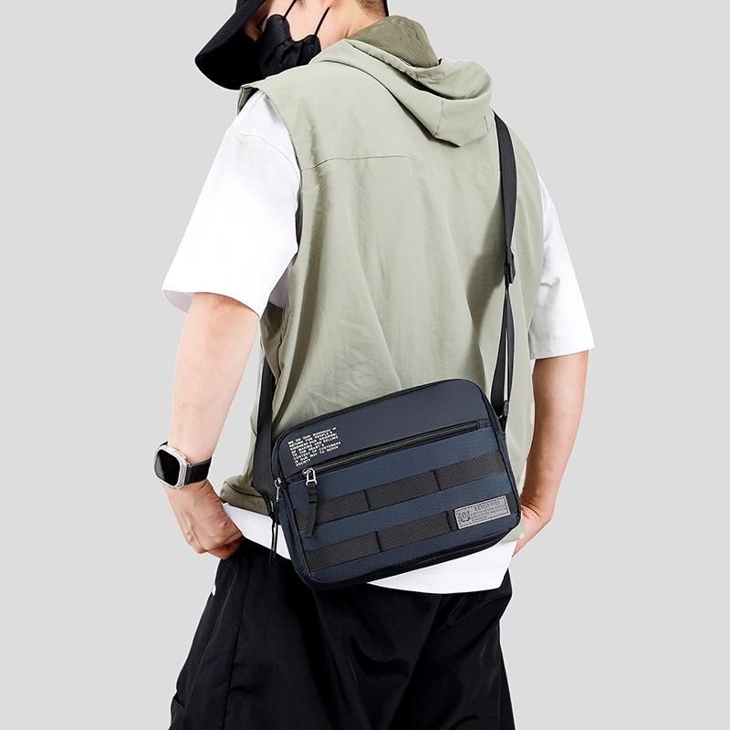 Borsa a tracolla leggera da uomo multistrato in nylon, alla moda, casual, per viaggi d'affari, resistente, con tracolla rimovibile