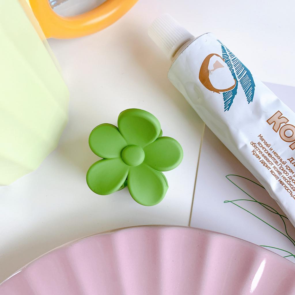 Korean Women Claw Clip Elegant Solid Color Flower Shape Matte Hair Clips Girls Hair Claws Hair Accessories Hair Barrettes New