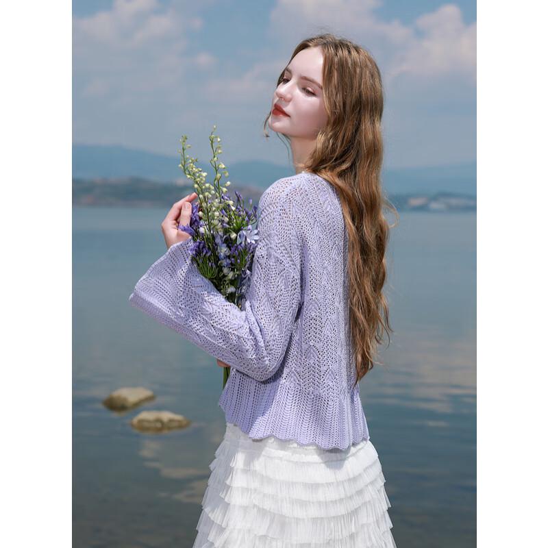 

Sancai 2025 Осень Ажурный вязаный свитер с расклешенными рукавами S