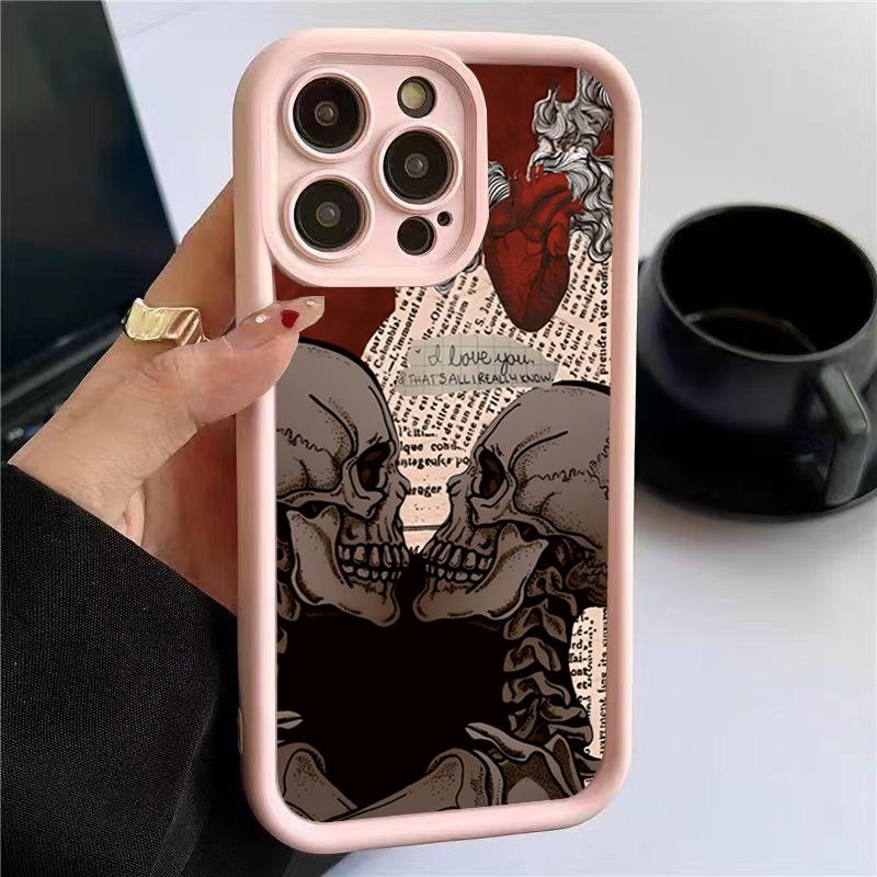 Vintage Red Bats Skull Trendy Pattern Silicone Phone Case For iPhone 16 15 14 13 12 11 Pro Max 7 8 Plus X XS XR Shockproof Cover