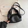 Bolsa Nuvem Enrolada à Mão para Mulheres Nova Bolsa de Design Nicho de Alto Valor Bolsa Transversal Bolsa Coreana para Mulheres
