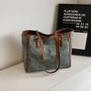 Korean Version of Large-capacity Underarm Bag 2025 New Simple Tote Bag Fashionable Niche Texture Casual Shoulder Commuter Bag