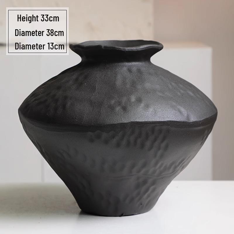 Wabi-Sabi Black Pottery Jar: Zen-style Retro Ceramic Vase for Tea Rooms and Hotels