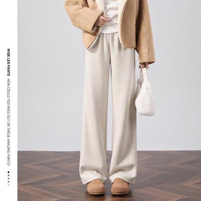 Alt giyim (Kadın) – Pantalon ve Kapriler