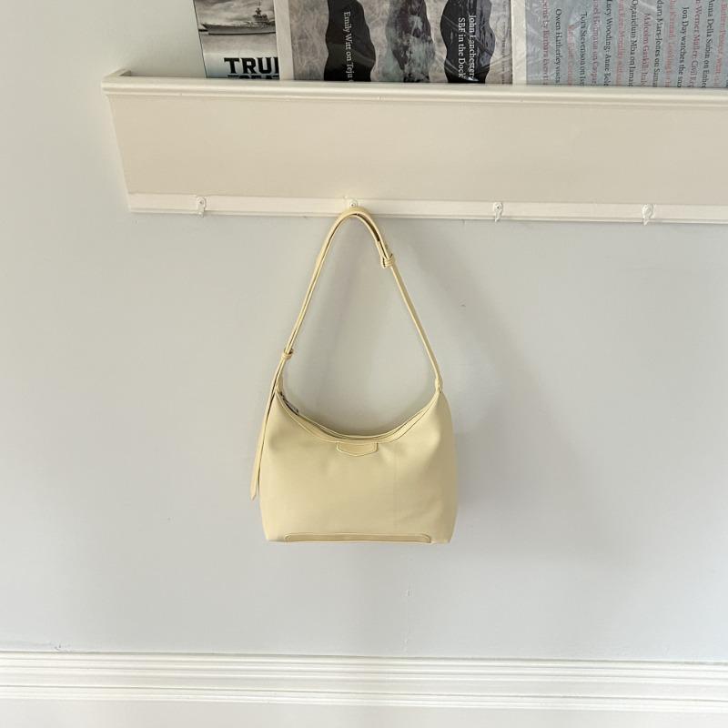 

Простая сумка Сумка через плечо Женская сумка на плечо Повседневная нишевая сумка-пельмень подмышку с чувством старшинства жёлтый