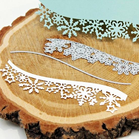 Snowflake Edge Shape Cutting Die DIY Paper Card Craft Stencil Decor Mold Tool