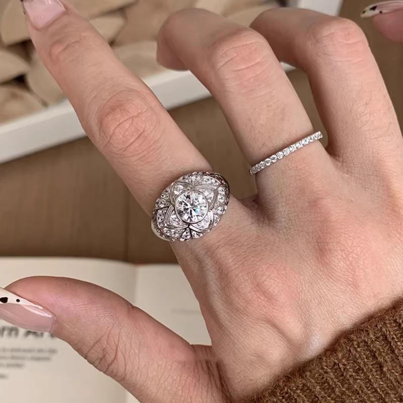 Medieval Style Timeless Womens Starburst Ring With Dazzling Rhinestones Ideal For Chic Fashion Accessories