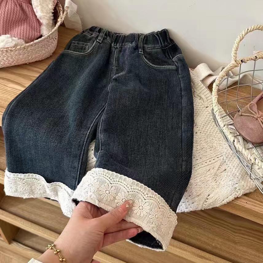 Autumn/Winter 2024 Girls' Plush-Lined Loose Straight Jeans: Stylish, Thickened Wide-Leg Pants for Baby Girls
