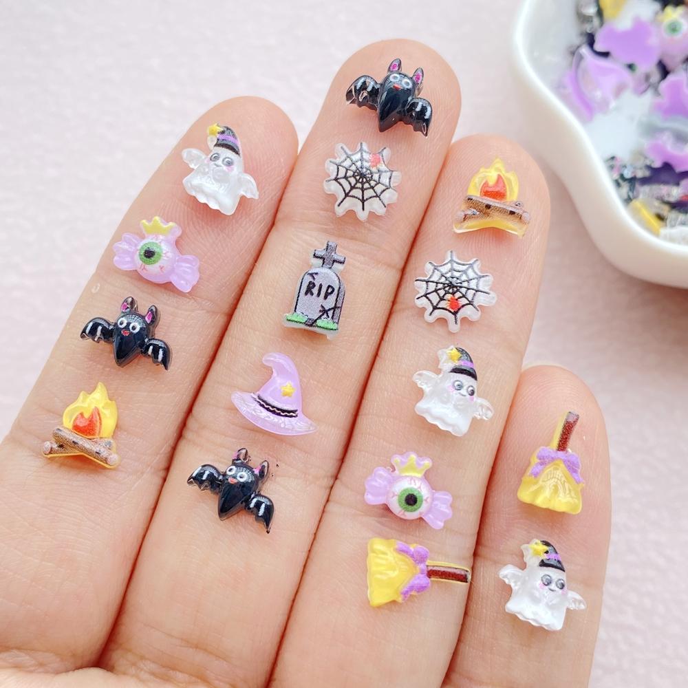 100Pcs Cute Mini Cartoon Halloween Bat, Ghost Nail Art Resin Designer Charms DIY Craft For Nail 3D Decorations Jewelry