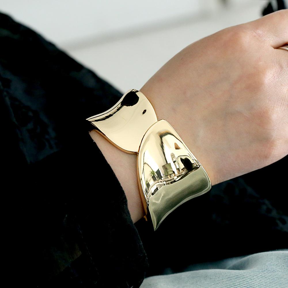 DIEZI Exaggerated Matte Smooth Metal Gold Silver Color Bangles Punk Geometric Metal Bangles For Women Bracelets Men Jewelry