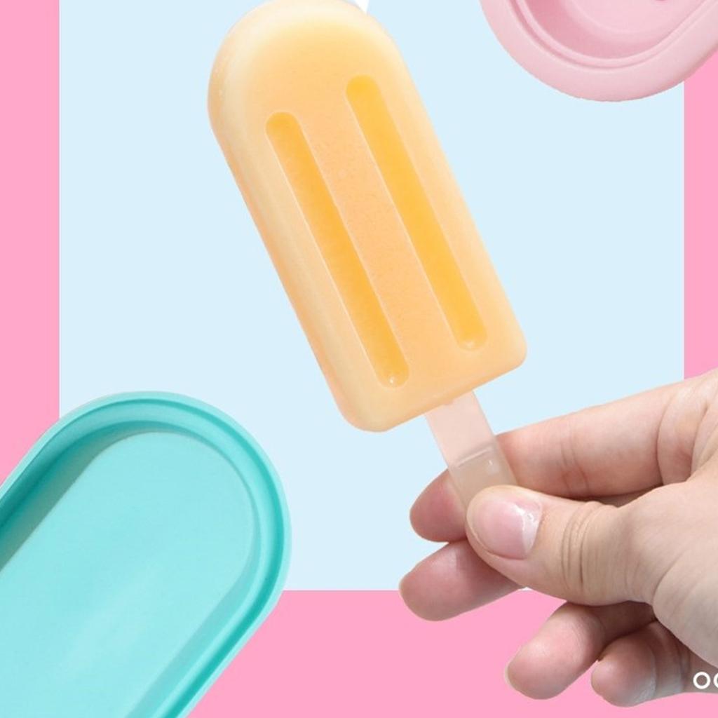Pack Of 4 Food Grade Silicone Ice Lolly Maker with Stick Dishwasher Safe Ice Cream Moulds Popsicles Making Molds